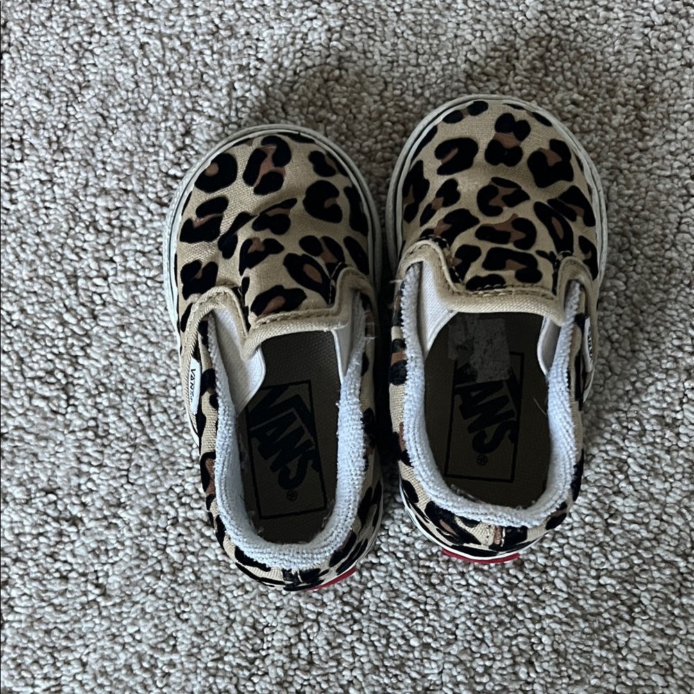 Vans Toddler Tan Leopard Slip-On Sneakers - Picture 5 of 6